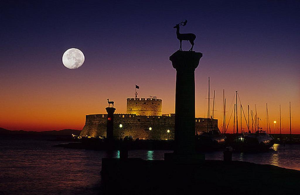 Muses-Old Town Apartment Rhodes City Екстериор снимка