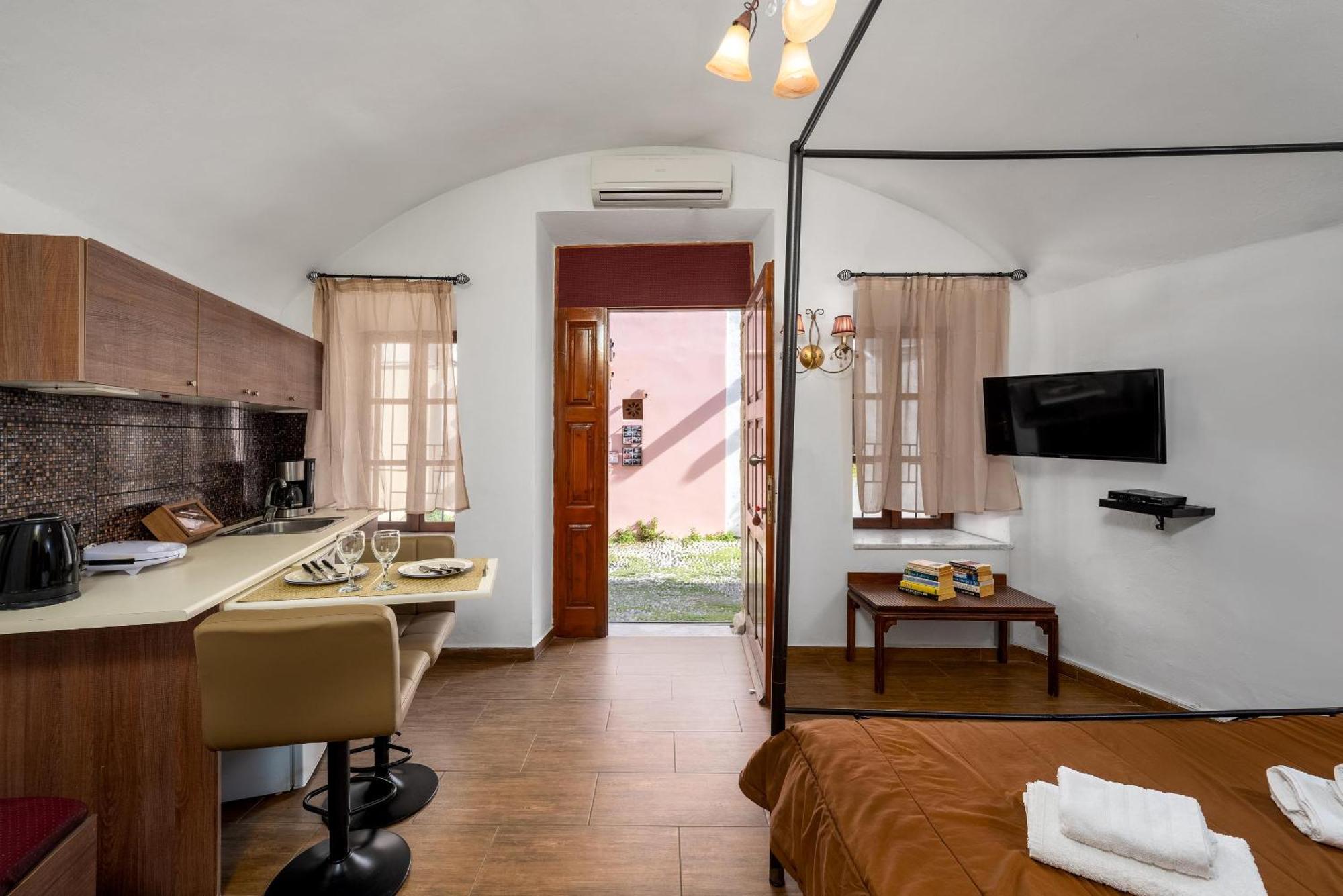Muses-Old Town Apartment Rhodes City Екстериор снимка