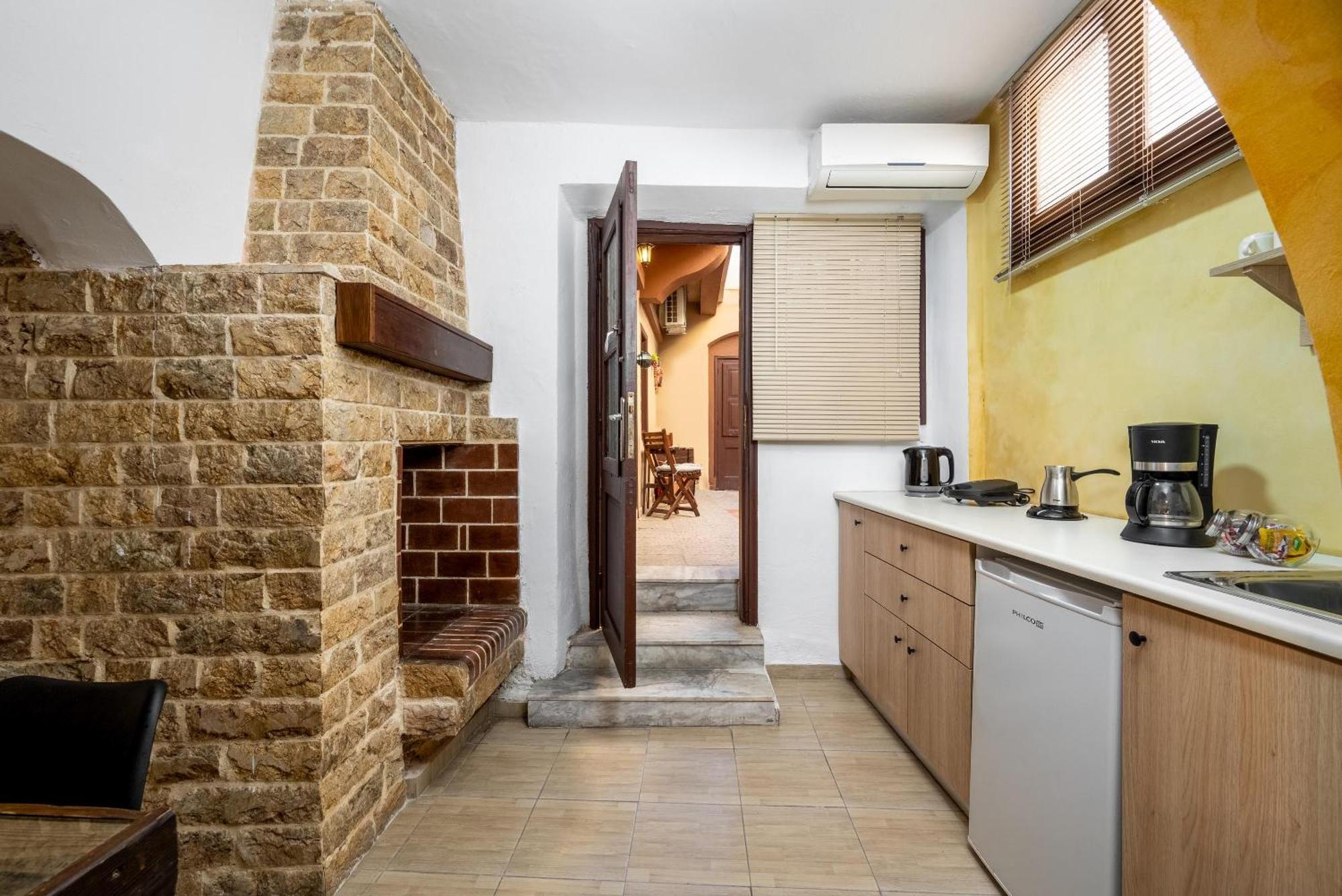 Muses-Old Town Apartment Rhodes City Екстериор снимка